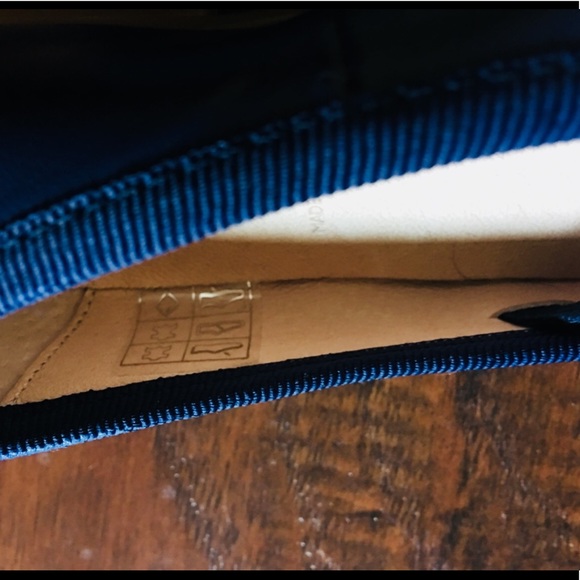 Jacadi Paris NWOB toddler navy ballet style shoes - Picture 5 of 5